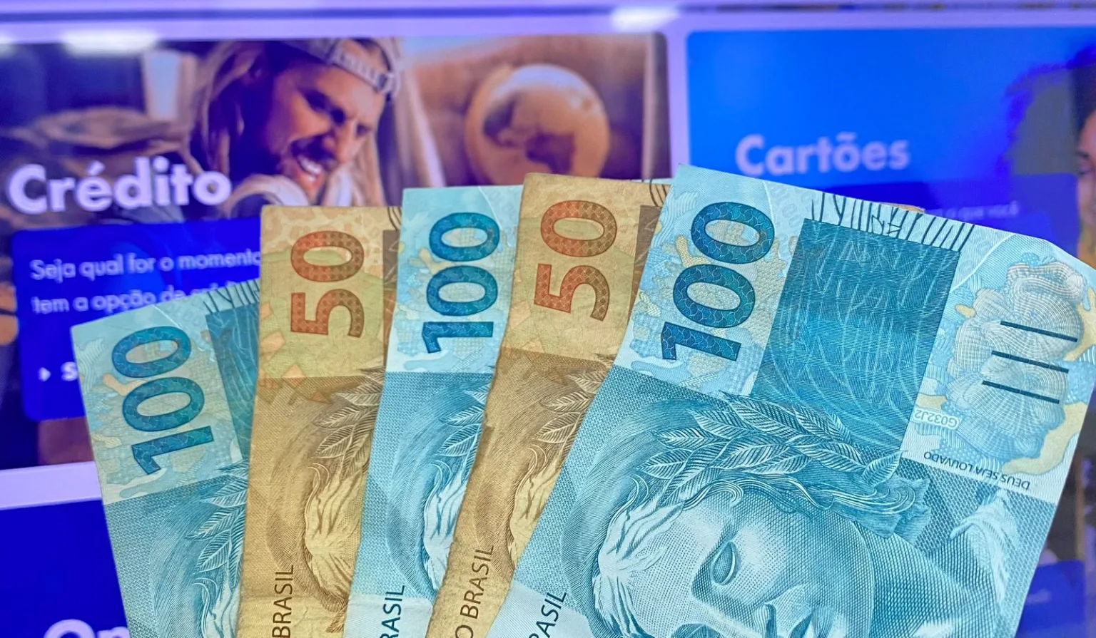 1m2ppHvg-Notas-de-dinheiro-reais-2-1536x895