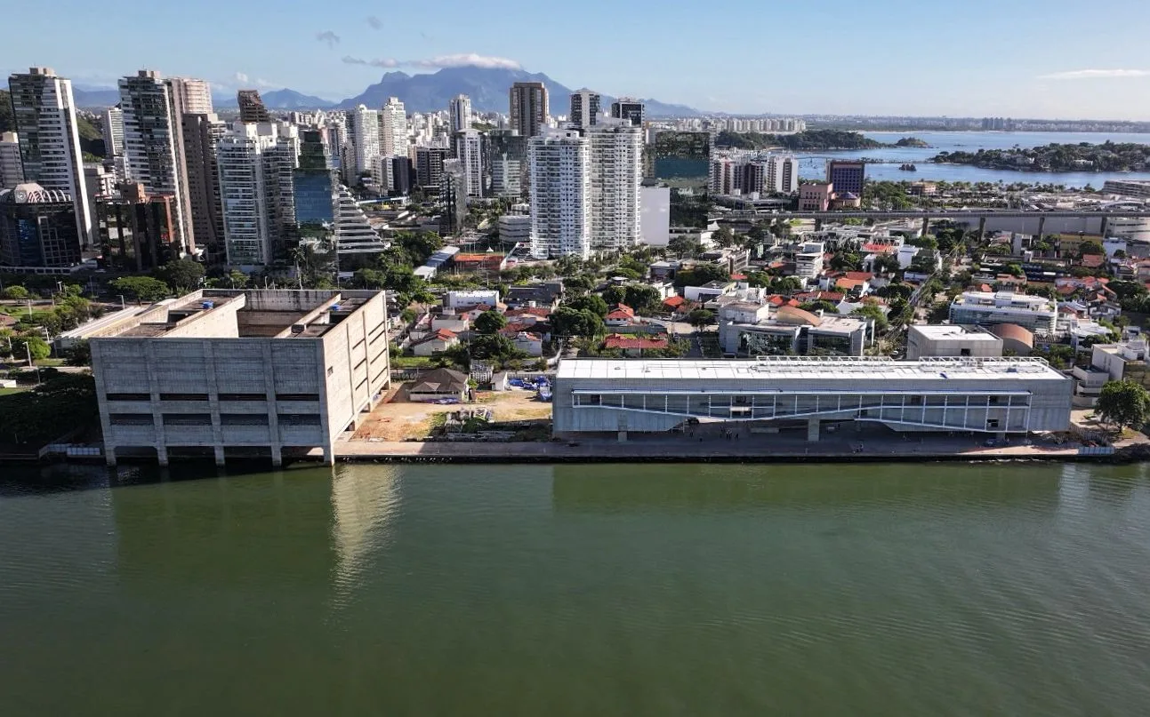 5wm8yg6P-1f0e9cd4-016b-47a5-96fd-2d859d224fca