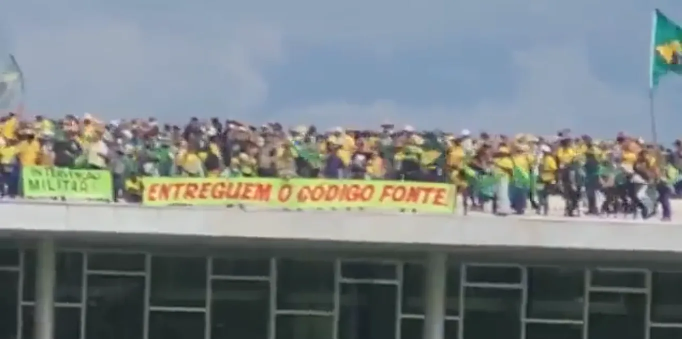 dmBx26E7-829105e0-9027-11ed-9790-8387c8b75207-png