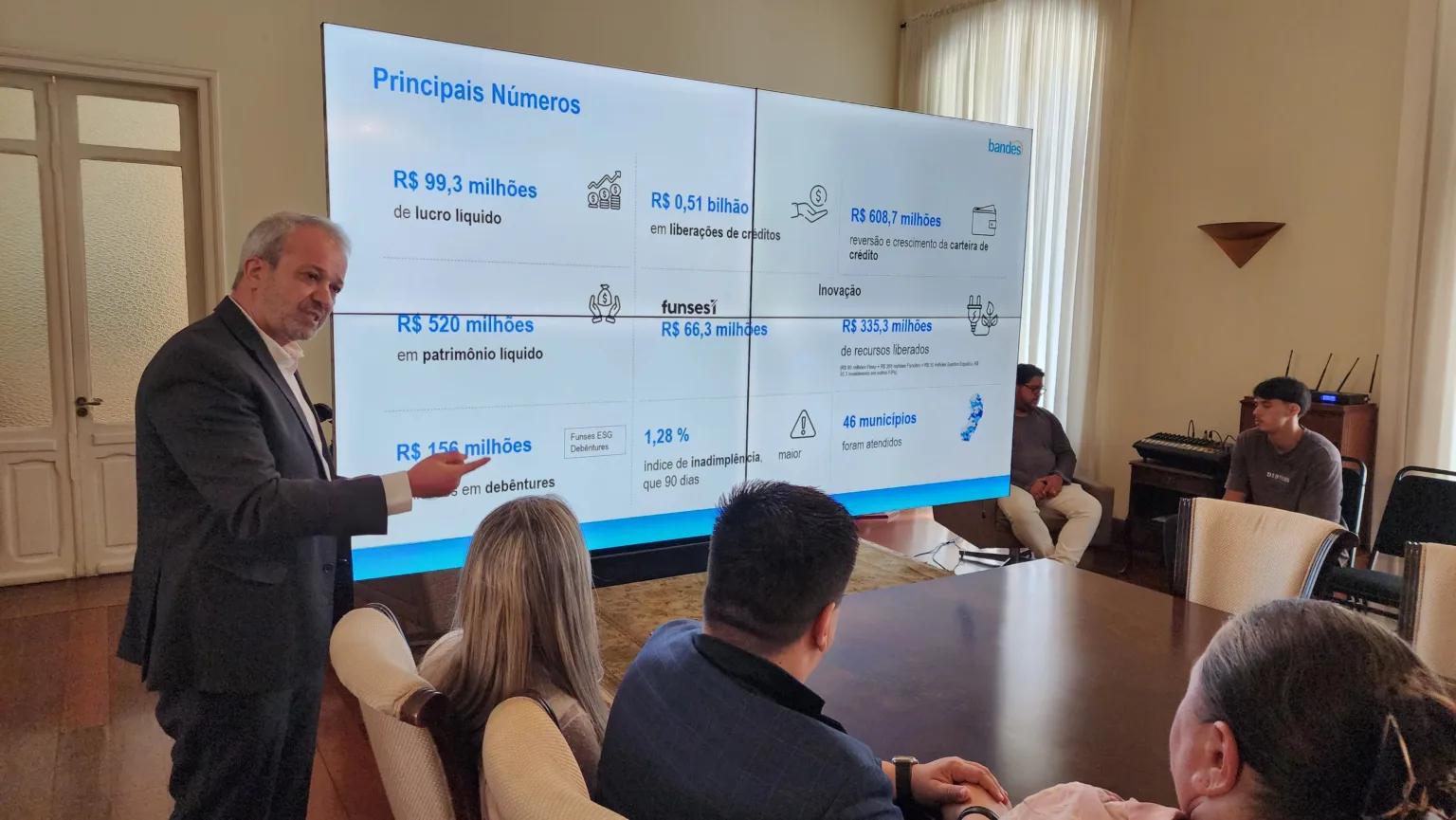 gOw5U4KC-WhatsApp-Image-2025-02-03-at-10.29.52-1536x865