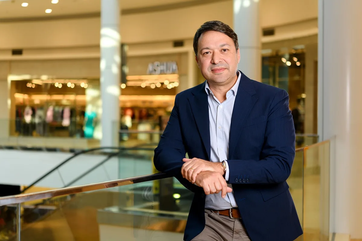 kOqvdpj6-Raphael-Brotto