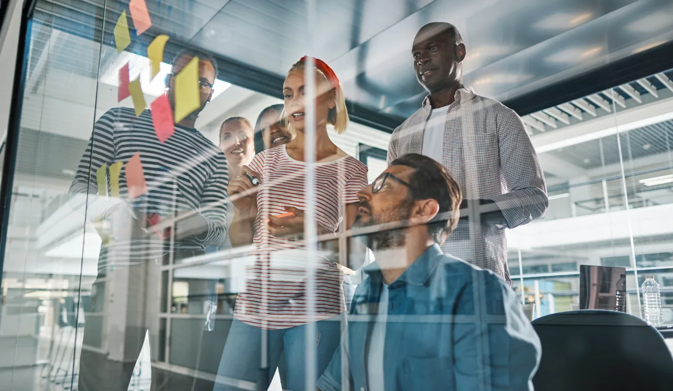 njvig5lc-Funcionarios-em-empresa-empreendedorismo-png