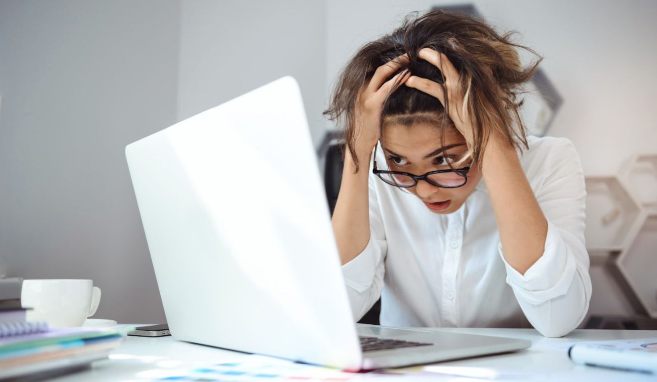 sobrecarga-de-trabalho-cansaco-saude-mental.jpg
