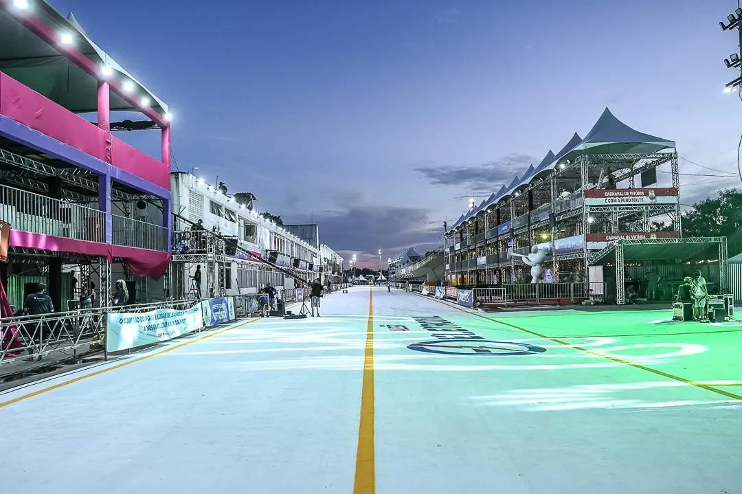 6UfaRsh7-Carnaval-de-Vitoria-Sambao-do-Povo-2